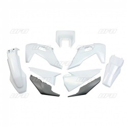 Kit plastiques UFO couleur...